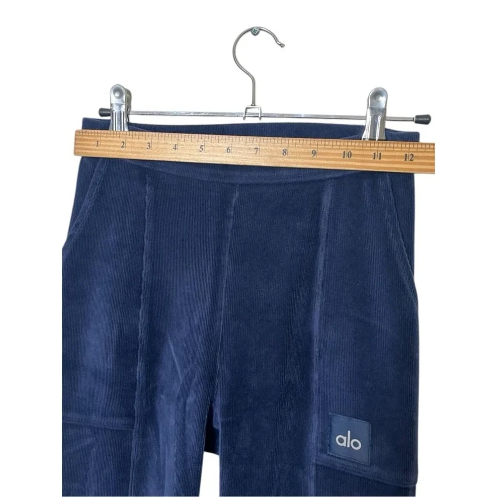 Alo Yoga Winter Break Flare Pant Women's XS Navy Micro Corduroy‎ High Waist Chic